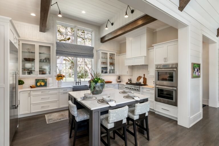 2021_Kirchhofer_CKS_Kitchen1_NEW_WINDOW-Custom.jpg